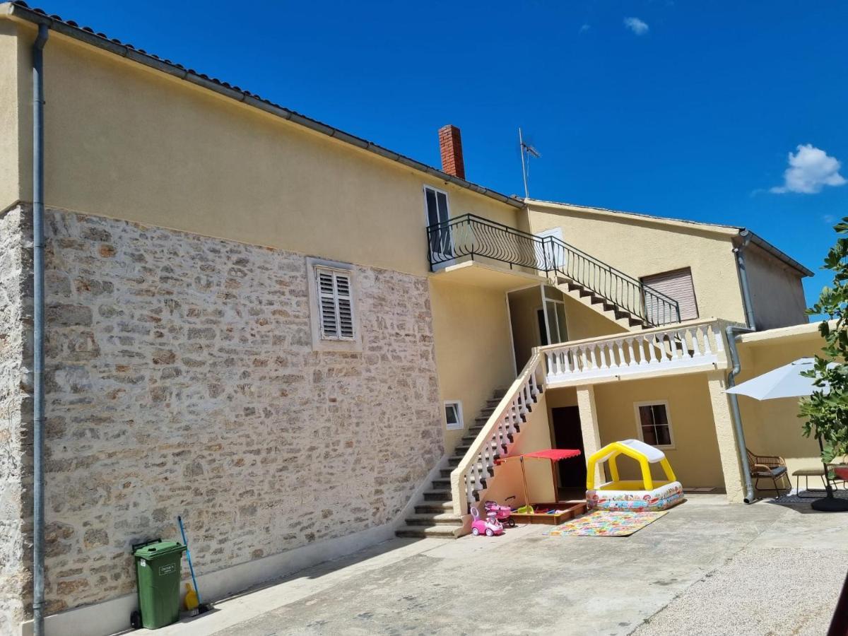 Apartmani Barbarosa Sveti Filip i Jakov Εξωτερικό φωτογραφία