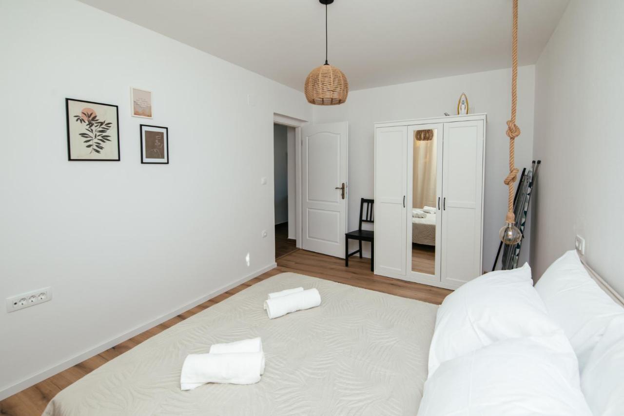 Apartmani Barbarosa Sveti Filip i Jakov Εξωτερικό φωτογραφία